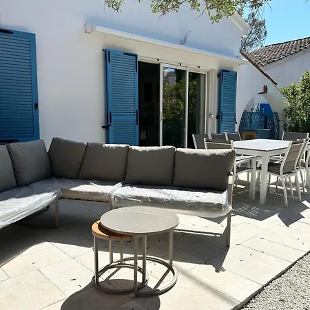 Renovee En 2025, Proche De La - Saint-raphael Casa de Férias