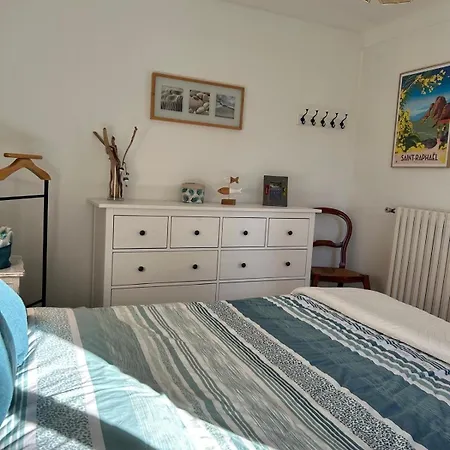 Renovee En 2025, Proche De La - Saint-raphael