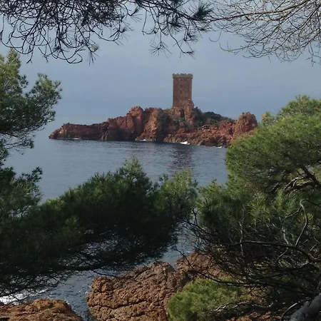 Casa de Férias Renovee En 2025, Proche De La - Saint-raphael *